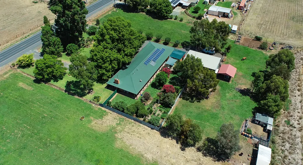 Kyabram 4Phòng ngủ 3 Acres Lifestyle Property - Town Water