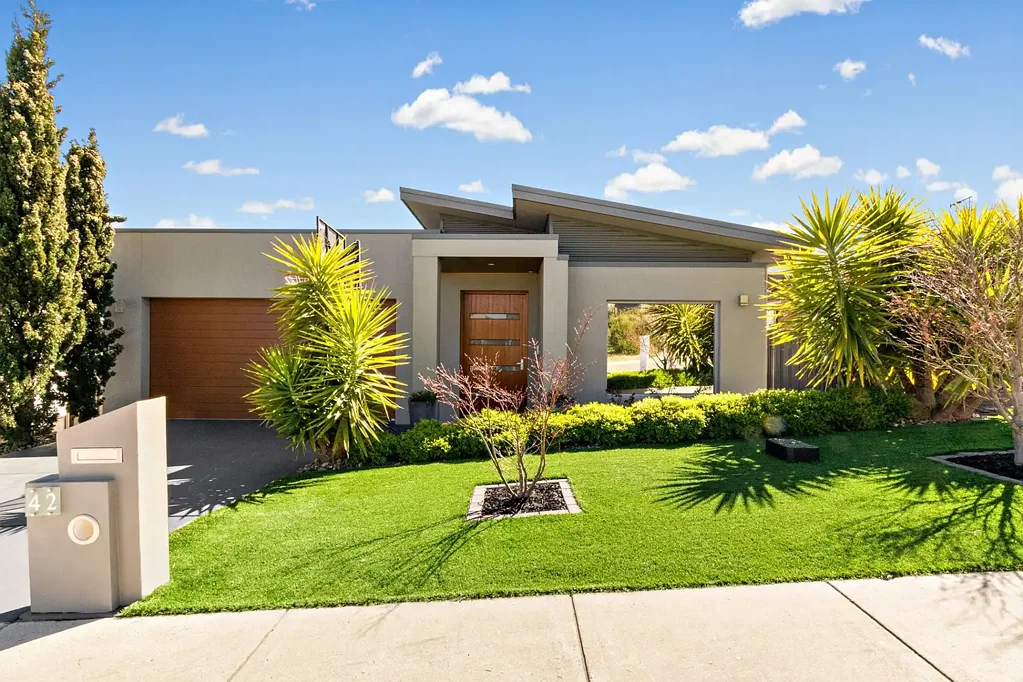 42 Clancy Mckenna Crescent, Bonner, ACT 2914