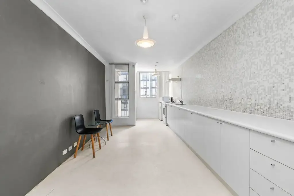 Studio Apartment with Car Space In The Heart Of Surry Hills