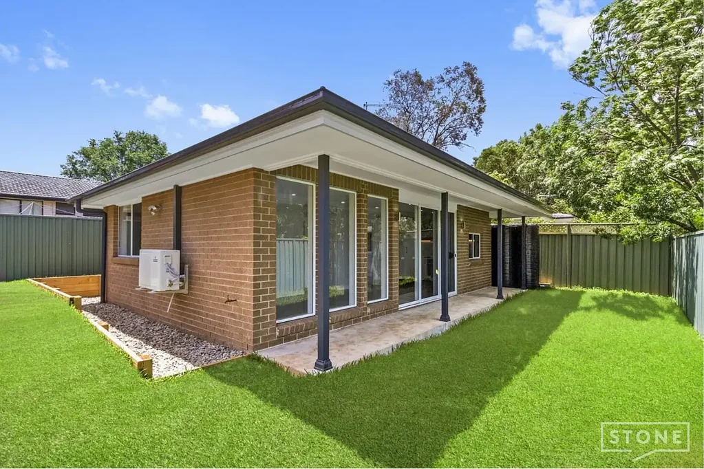 MODERN LOW-MAINTENANCE LIVING