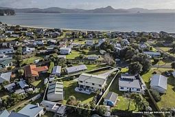 7 Hicks Place, Cooks Beach