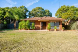 246 ADAMS ST, Corowa