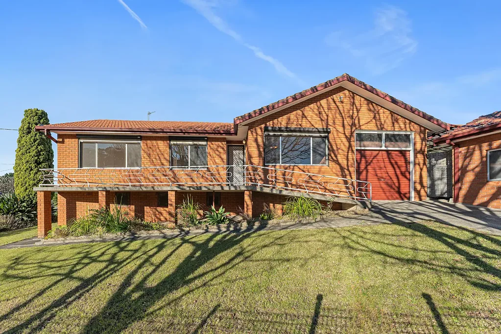 Family Home in a Convenient Figtree Location