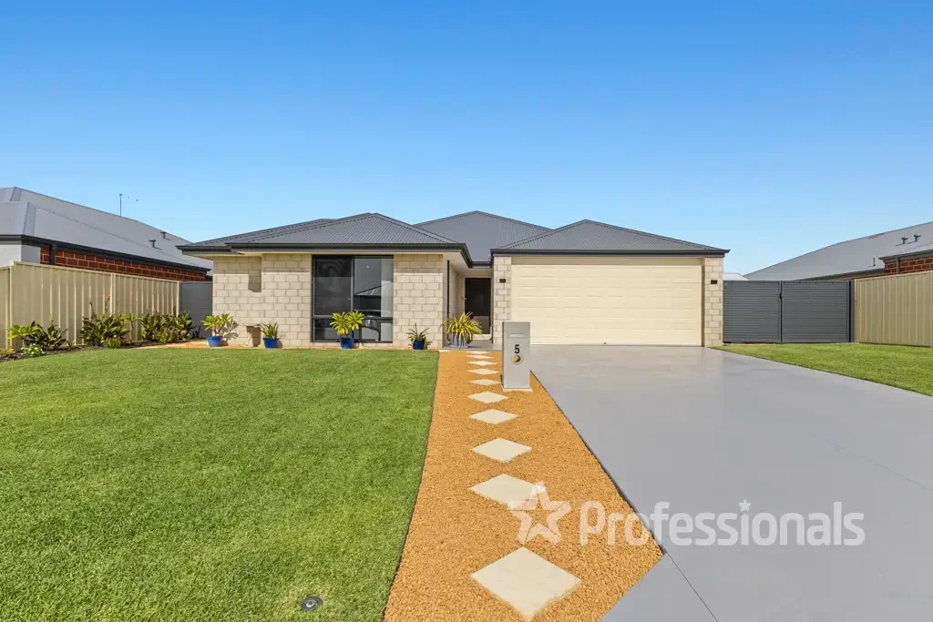 5 Kenworthy Approach, Australind, WA 6233