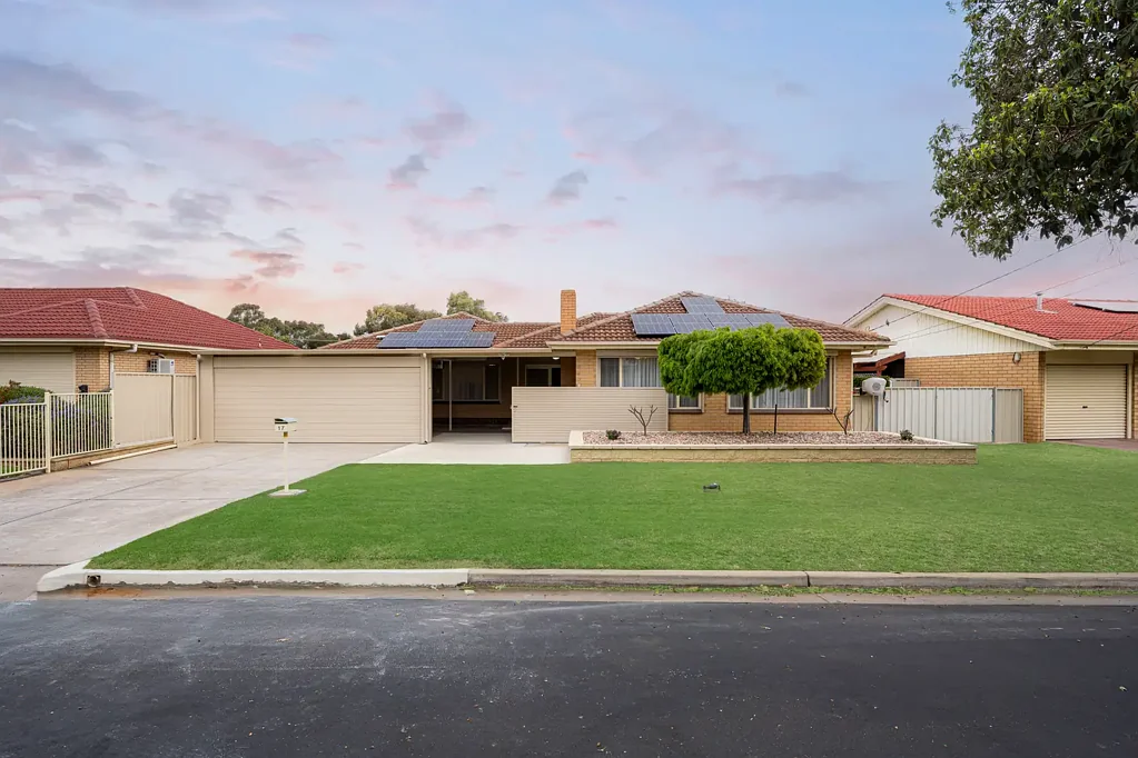 17 Arabian Avenue, West Beach, SA 5024
