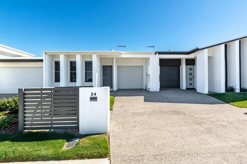 34 Mcconnell Esplanade, Strathpine, QLD 4500