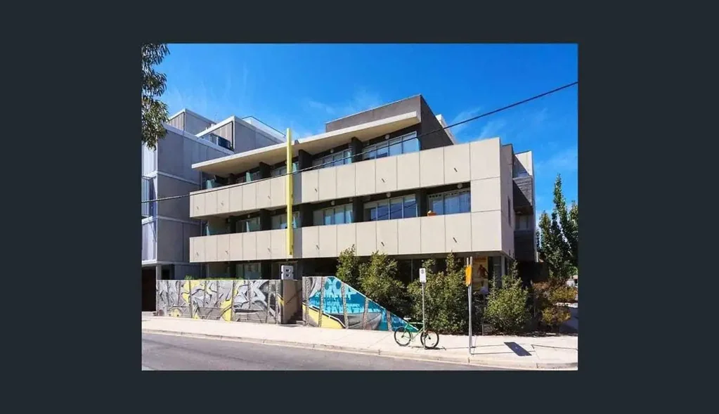 Prahran 1ਬੈੱਡਰੂਮ Incredible Return in highly sought after location!