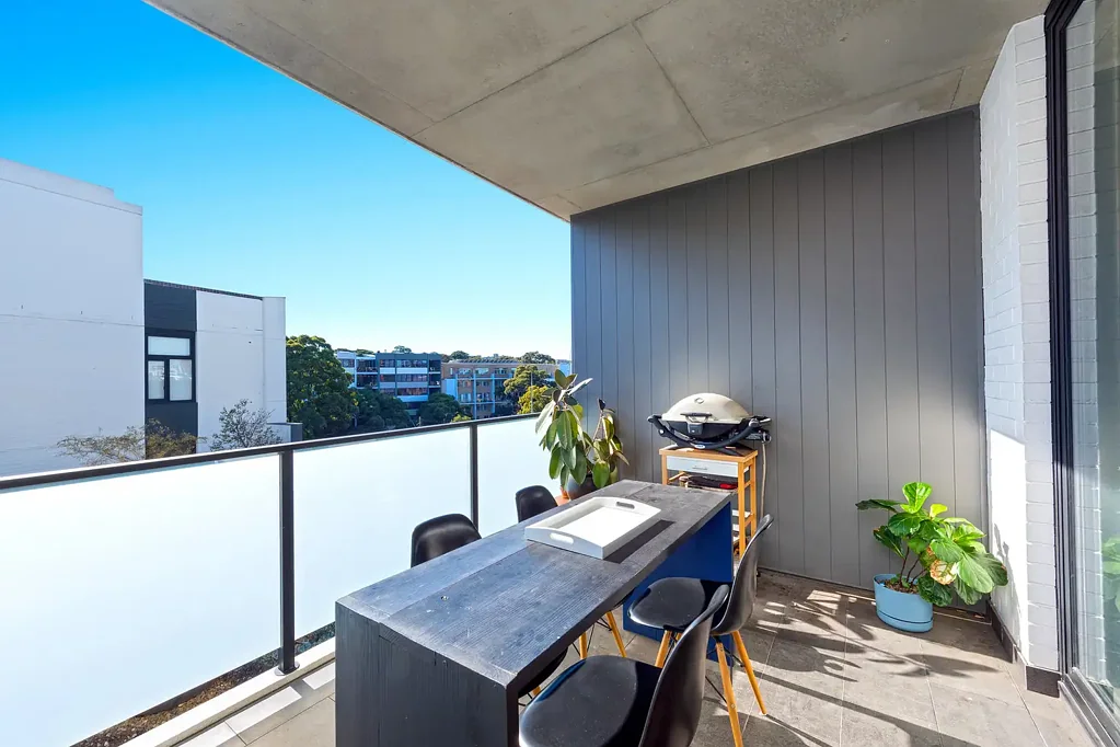 North Facing Oversized Residence In Ultimate Convenient Location - George & Allen