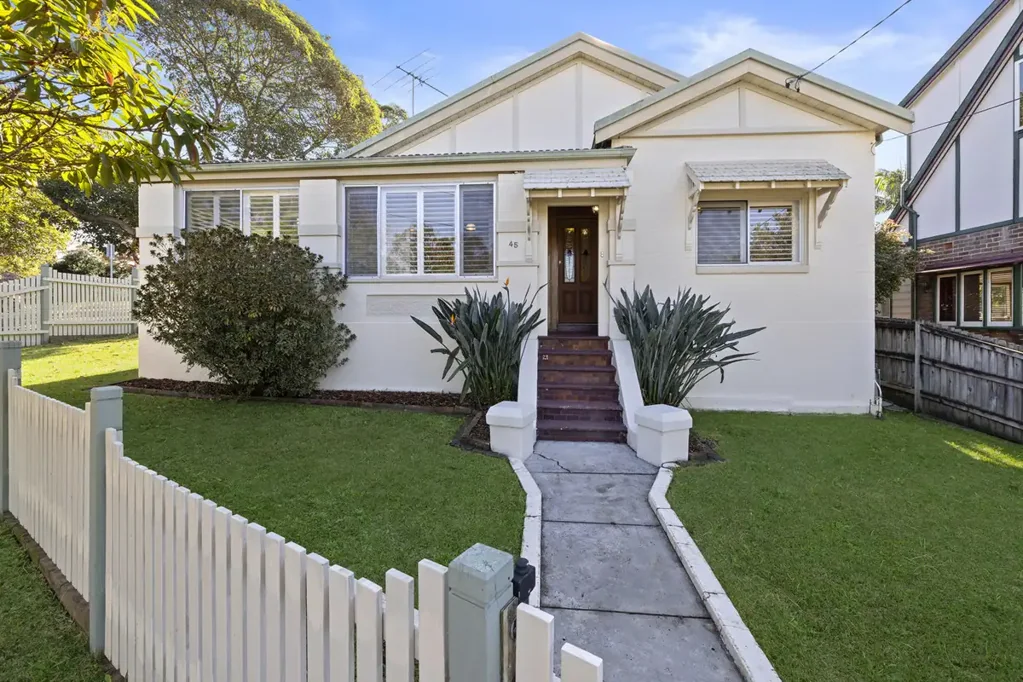 Ashbury 4غرفة نوم Elevated Corner Position in a Highly Sought-After Ashbury Setting