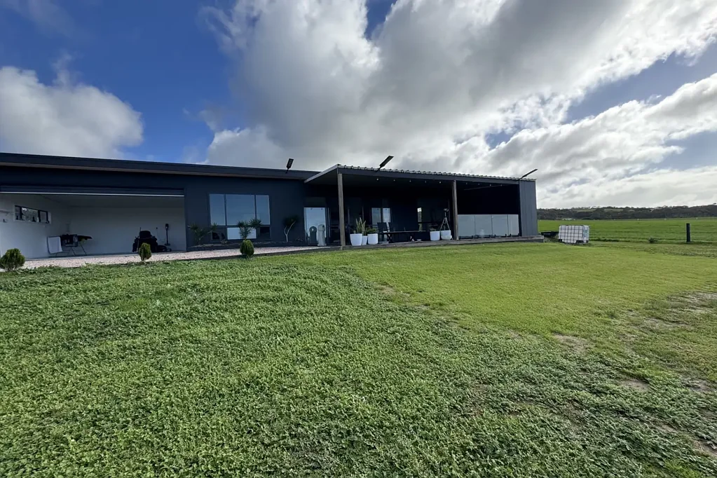 Modern Furnished Home With Sea Views