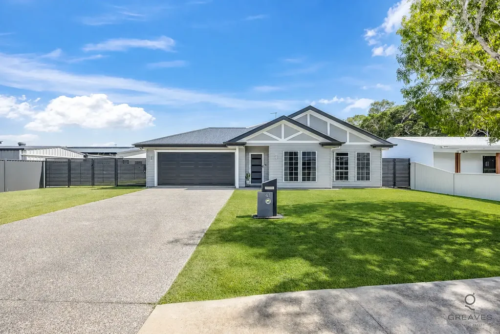 41 Beachmere Street, Burnett Heads, QLD 4670