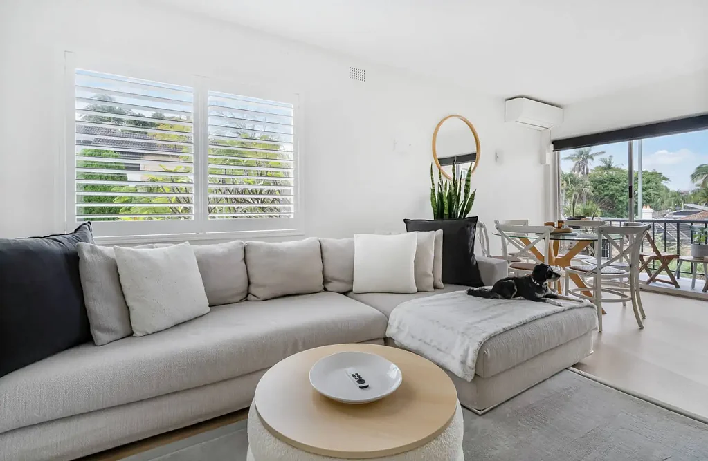 Neutral Bay 2Phòng ngủ Lifestyle Opportunity Close to Neutral Bay Village