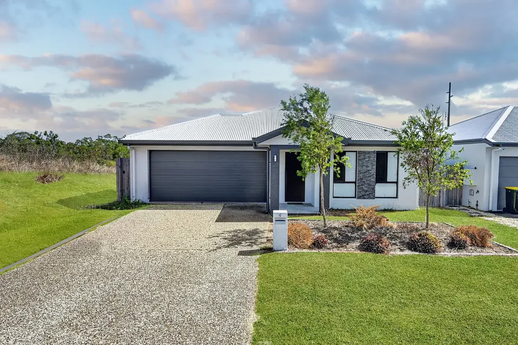 Cosgrove 4房  Modern Lines. Family Ease. Investment Opportunity