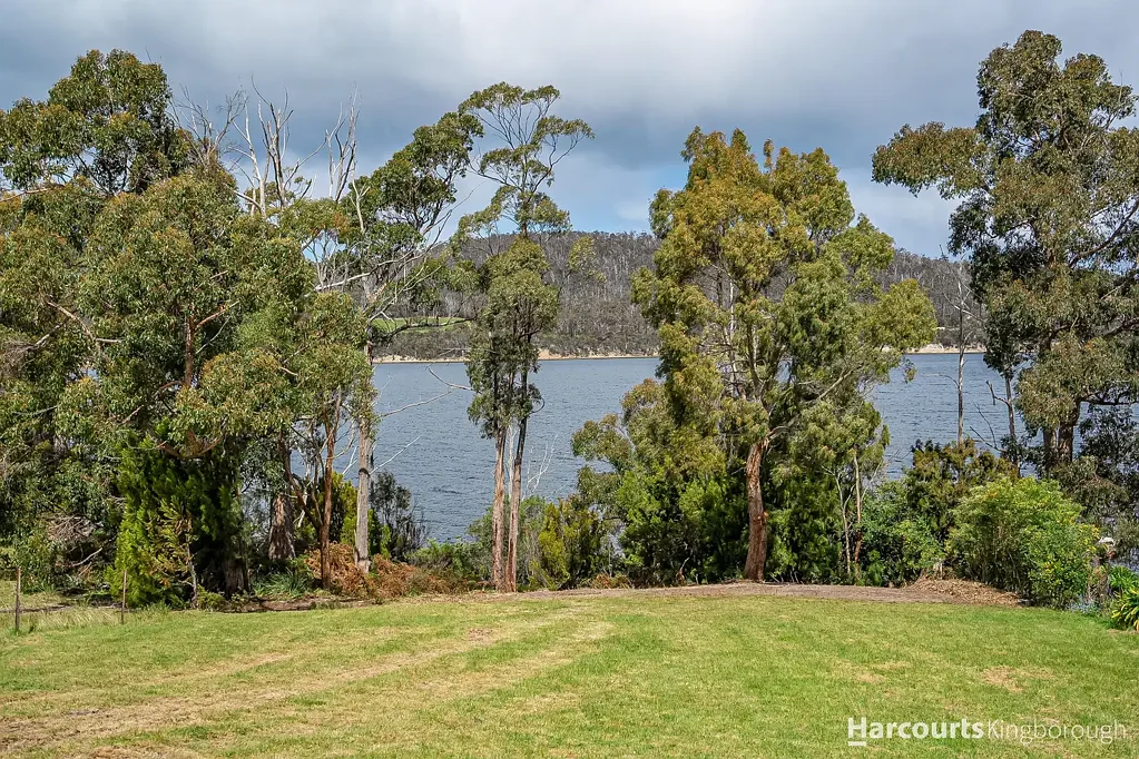 Deep Bay Virtual Waterfront Land: Tranquil Point