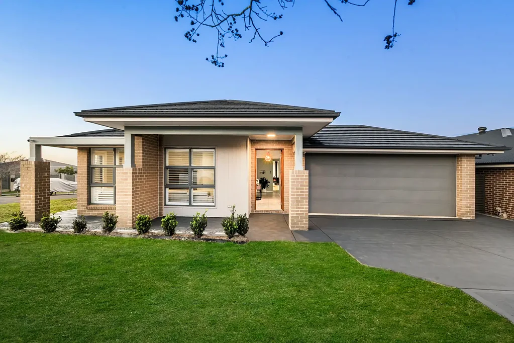 2 Kaiyin Street, Fletcher, NSW 2287