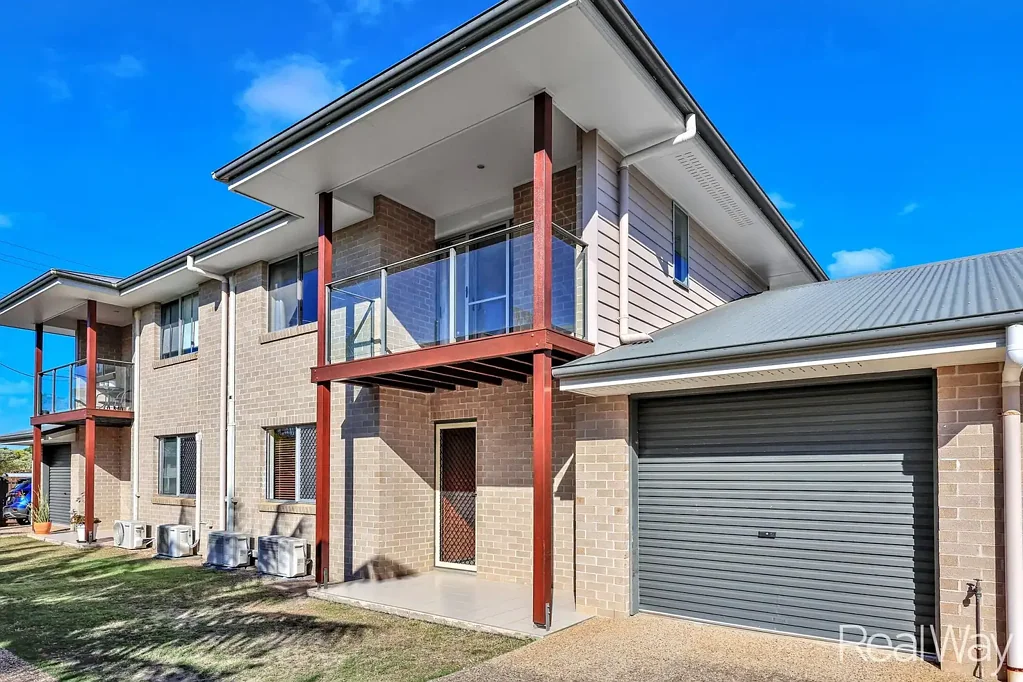 Bundaberg West 3ห้องนอน Modern Townhouse Minutes from Hospitals & the CBD