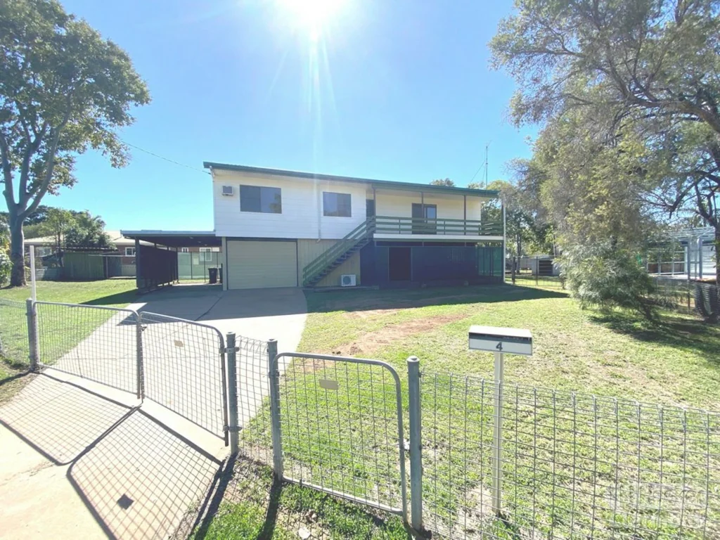4 Lester Court, Clermont, QLD 4721
