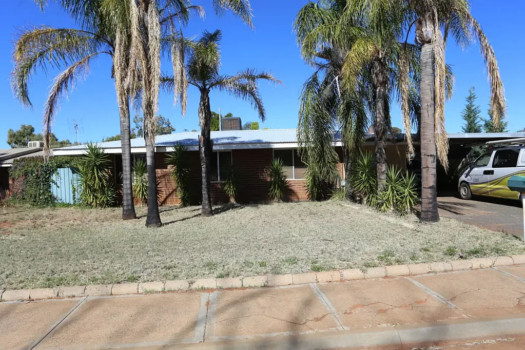 Kambalda West 3房  Solid Investment Opportunity - Leased Until January 2027 at $400 Per Week!