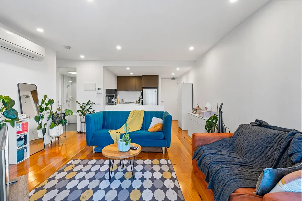 Spacious and Stylish Richmond Living Above the Buzz!