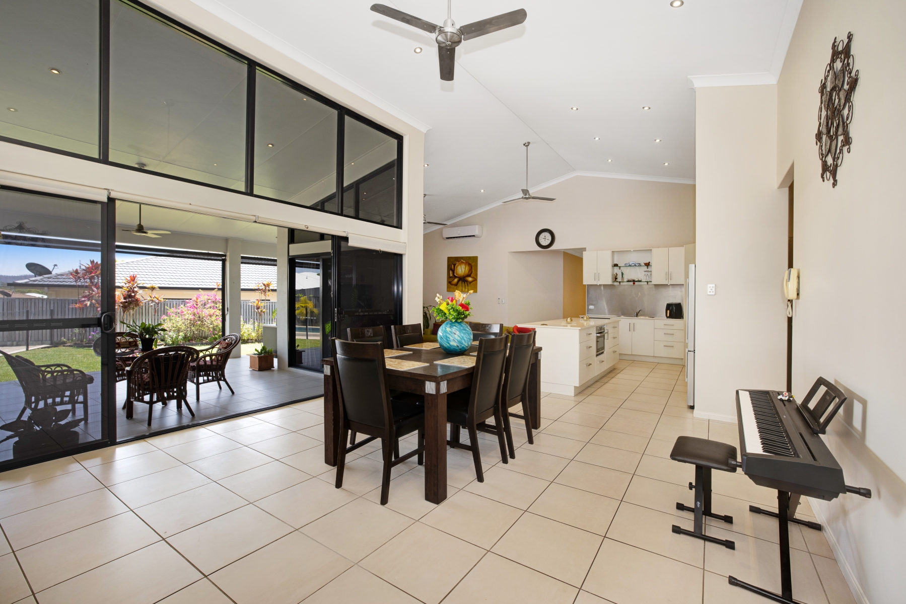 11 COORABIN AV, DOUGLAS QLD 4814, 0 rūma, 0 rūma horoi, House