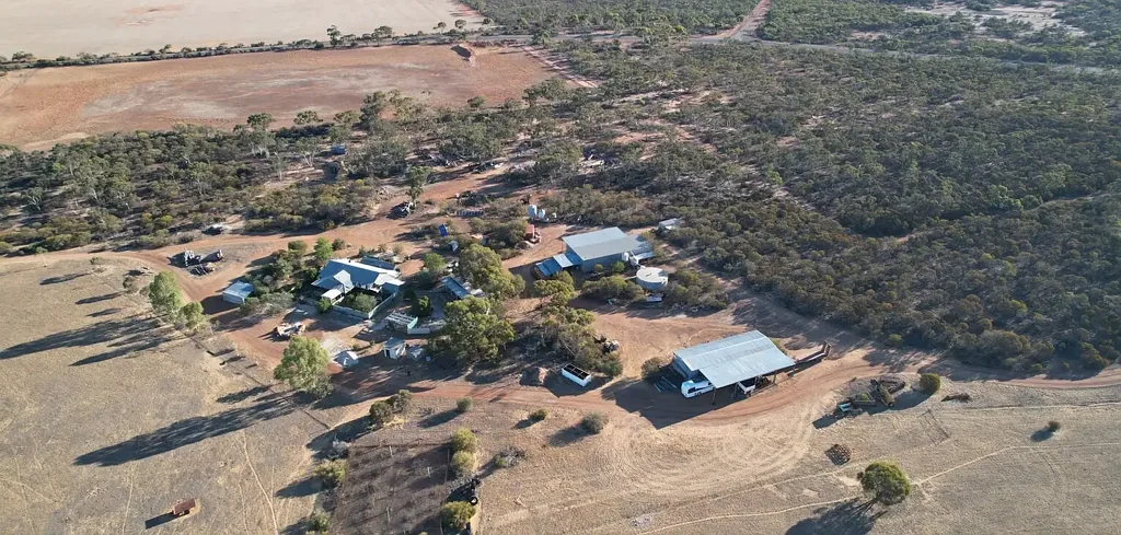 Lake Brown 2房  361 Acres – Off-Grid Rural Lifestyle Property