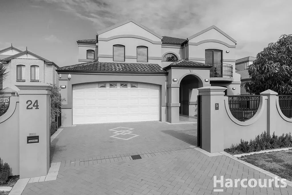 24 Finistere Island Retreat, Halls Head, WA 6210