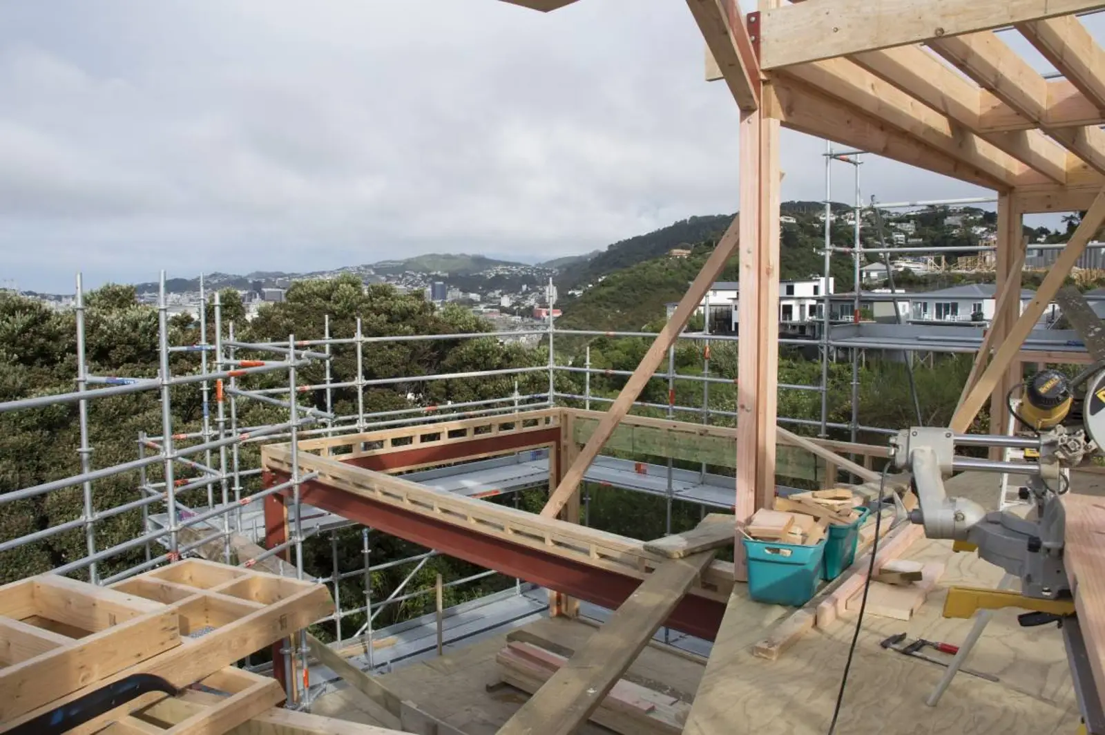 建筑业迎来严冬？新房建筑许可发放量骤降！最受欢迎的住宅类型竟是……