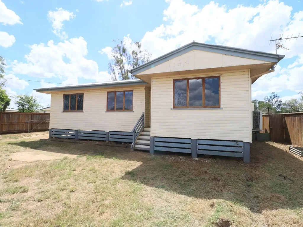 31 South Street, Roma, QLD 4455