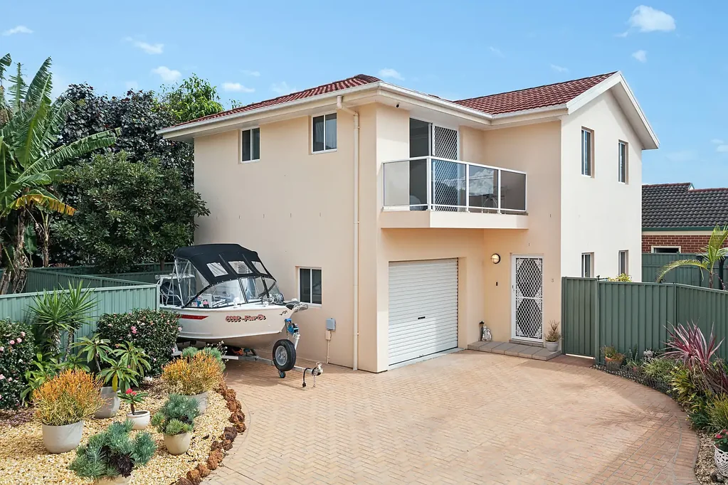 3/3 Karooah Avenue, Blue Bay, NSW 2261