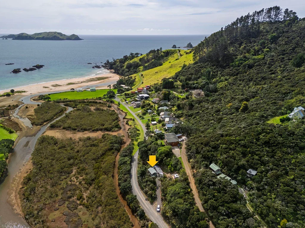 Kaeo Elevated Coastal Section With Beach Outlook