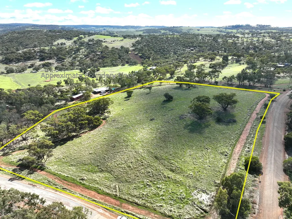 Coondle Elevated Views, 7.5 Acres & Endless Potential