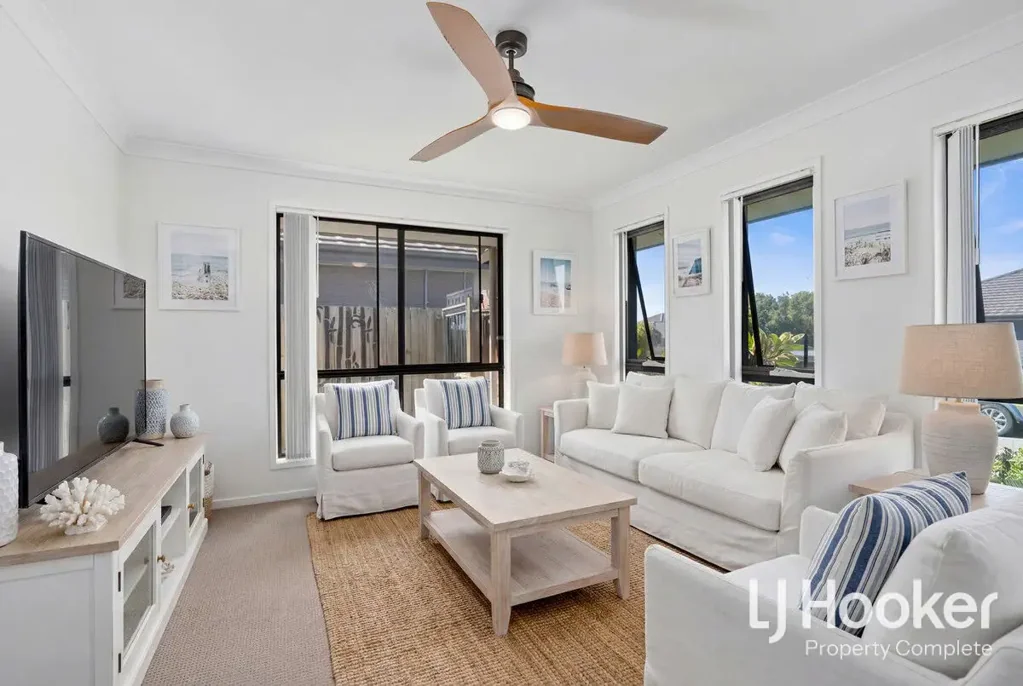 Park Ridge 4 Slaapkamer A Home to Fall in Love With - Immaculate, Inviting & Move-In Ready in Park Ridge