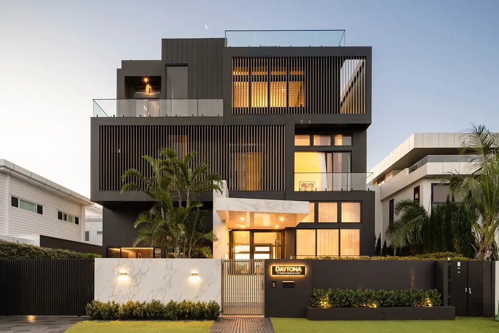 Paradise Point 5ห้องนอน "Daytona": Incomparable. Irreplaceable. Iconic.
