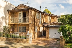 9 Oxford Street, Burwood