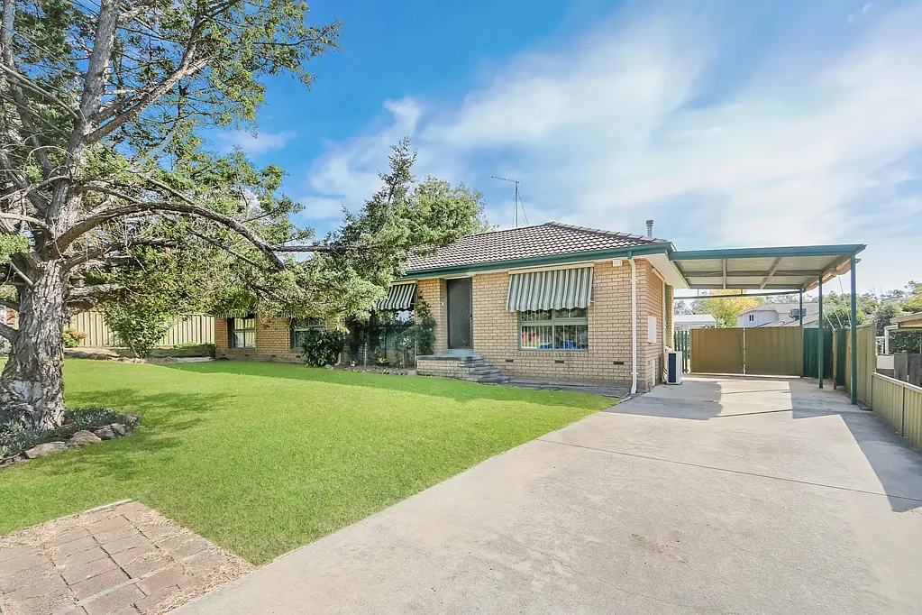 13 Lindisfarne Court, Thurgoona, NSW 2640
