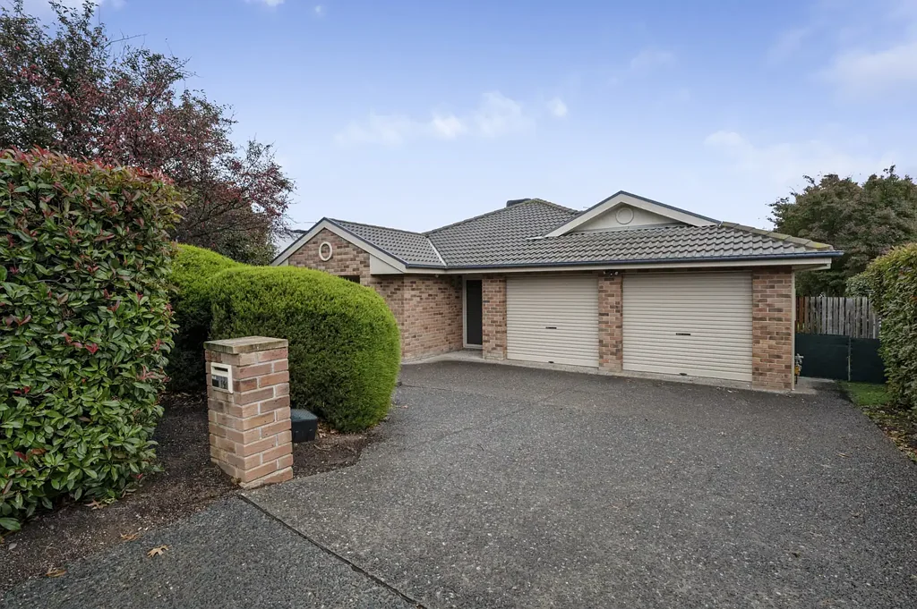 Harrison 5房  Spacious single level living