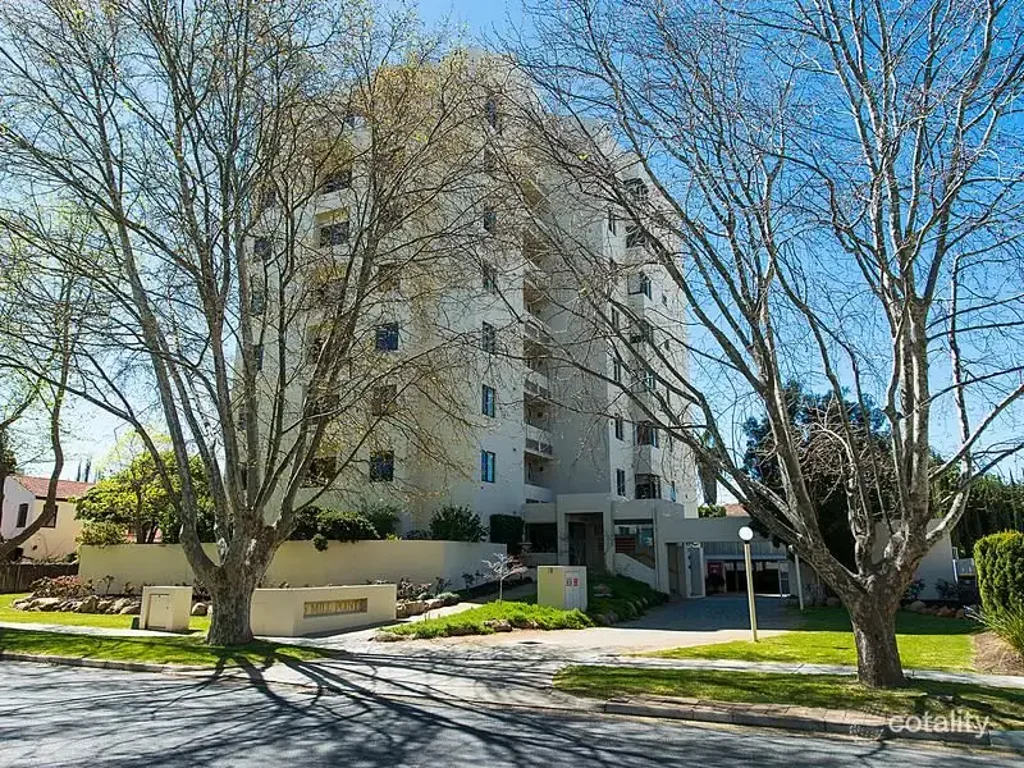 Swan River views in this lovely 3 bedroom apartment