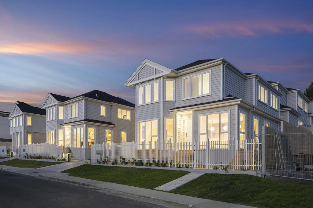 Forrest Hill 4 Bedroom Classic Hamptons on William Souter