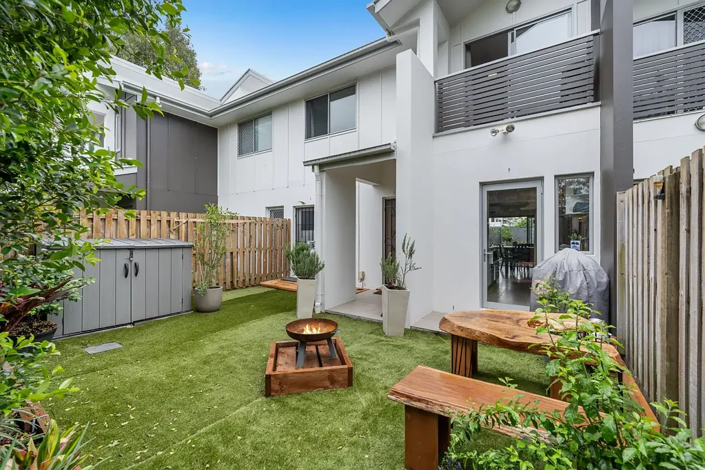 2/49-51 Mount Cotton Road, Capalaba, QLD 4157