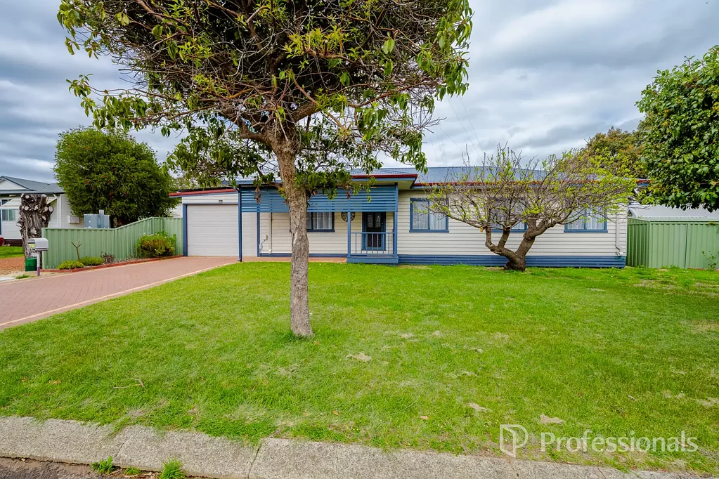 Waroona 4Kwarto Delightful Downsizer - Move in Ready and Packed with Extras
