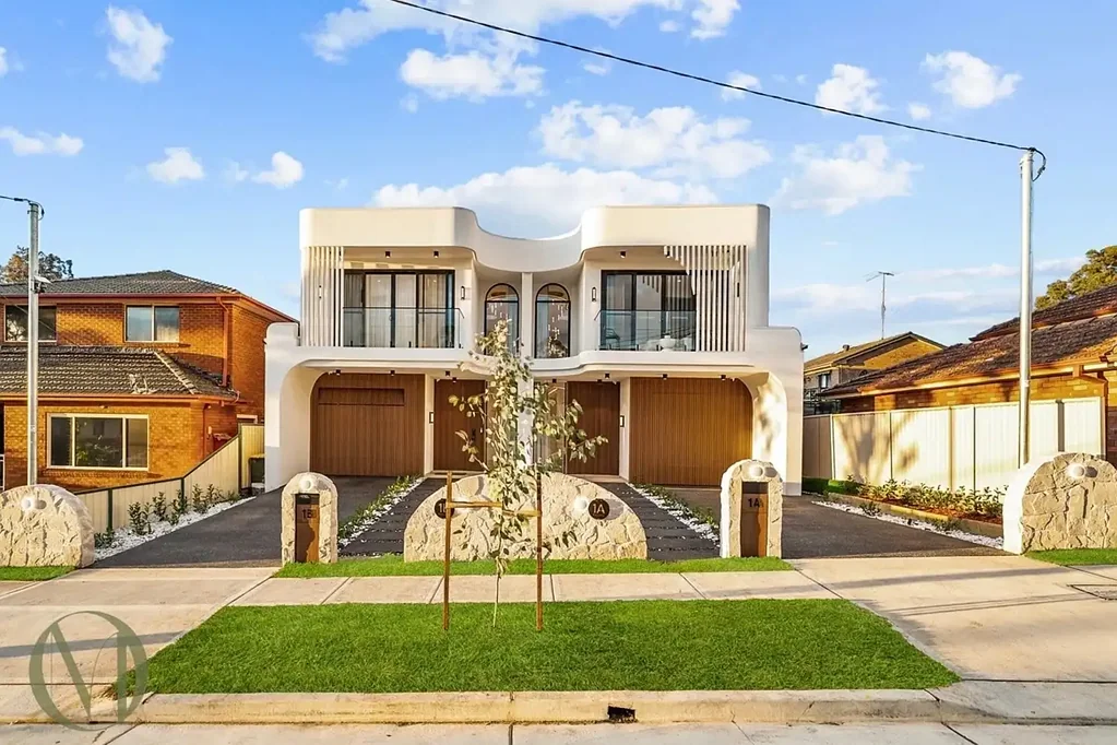 Ryde 5ਬੈੱਡਰੂਮ Brand New Double Brick & Concrete Slab Luxury Residence with Pool