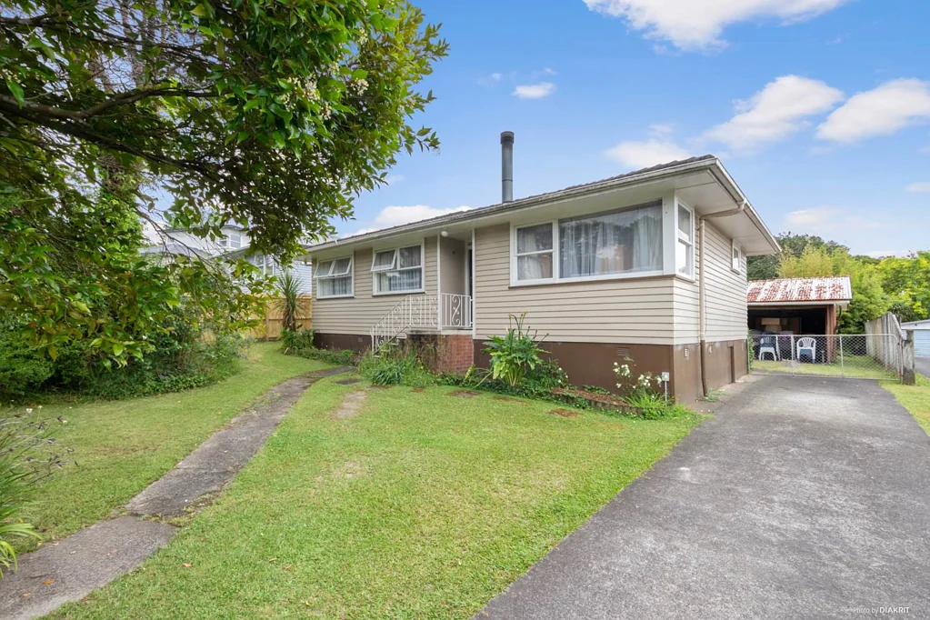 51 Castleford Street, Green Bay, Waitakere City, Auckland