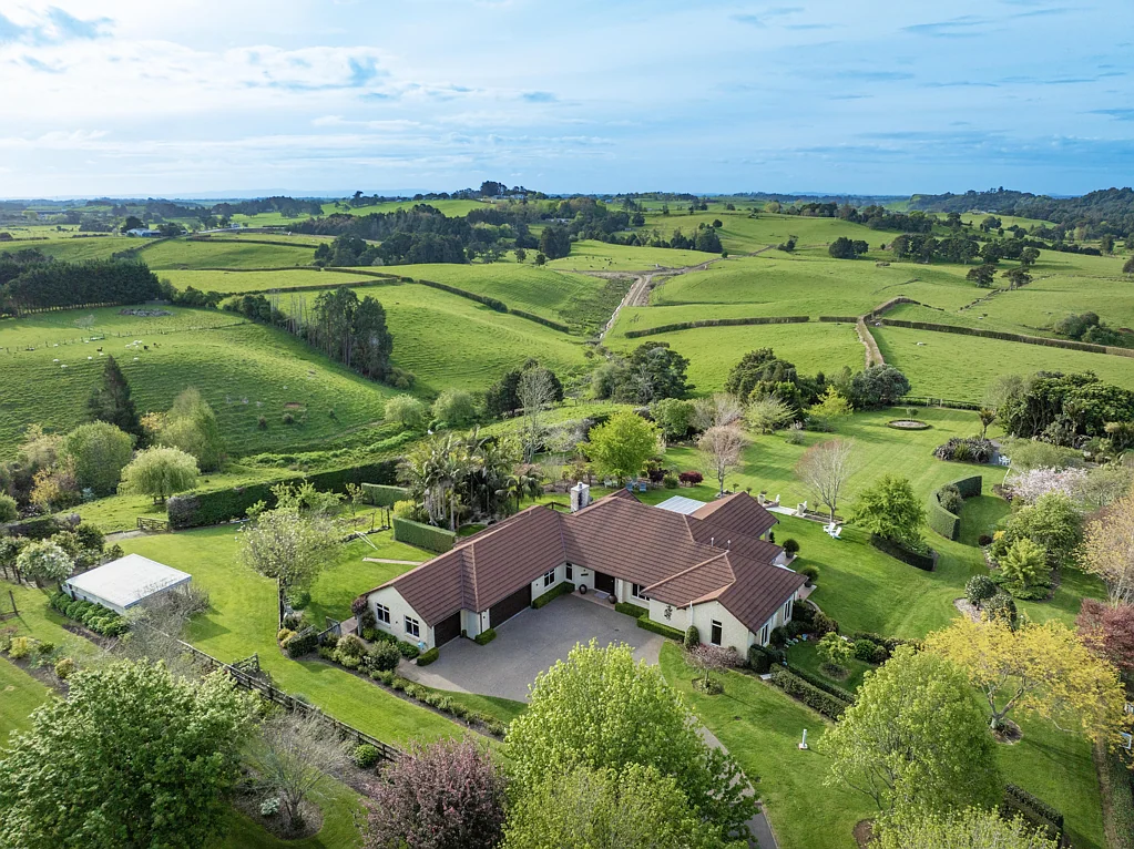 Pukekohe 4ਬੈੱਡਰੂਮ The prestigious Golden Mile lifestyle