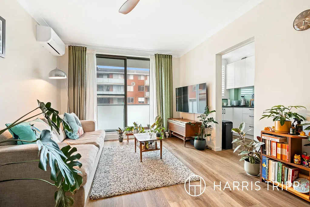 Renovated Two Bedroom Residence In A Central Summer Hill Locale
