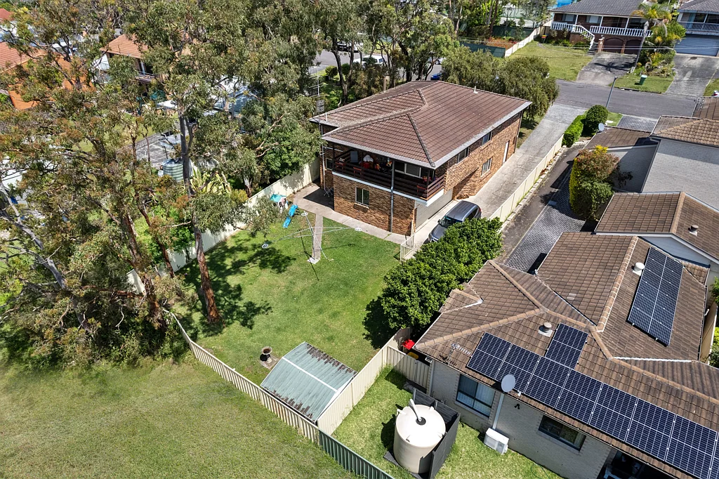 15 Grandview Parade, Gorokan, NSW 2263