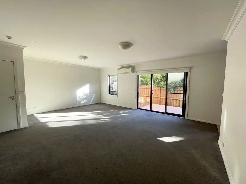 BRIGHT AND SPACIOUS!