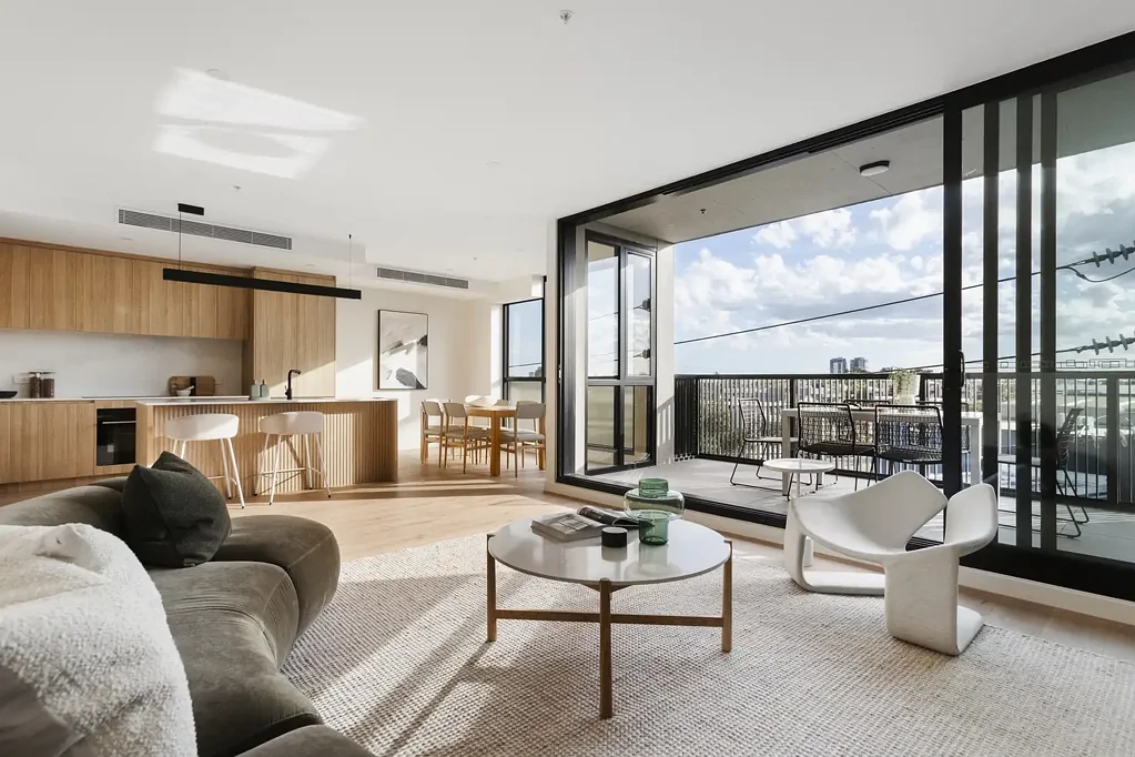 South Melbourne 4房 顶层空中别墅 四卧四卫 开放式起居 100%电动建筑 5星Green Star 7.2 NatHERS评级 Bosch电器 智能无钥匙进入 南墨尔本核心位置 BRAND NEW - Penthouse Perfection at Quattro