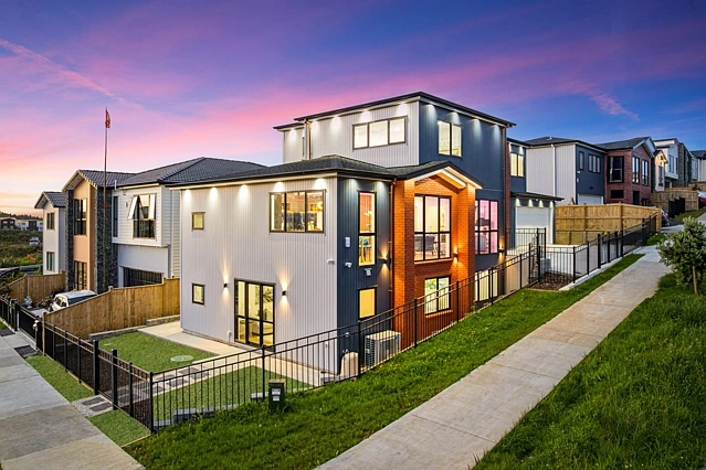 140 McQuoids Road, Flat Bush, Manukau City