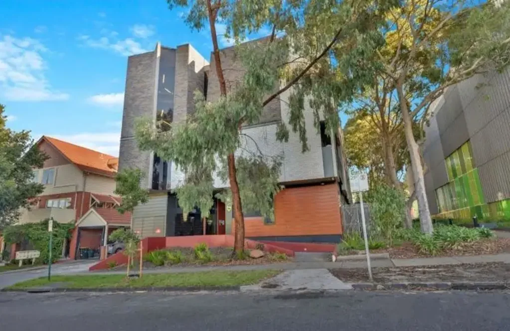 Fully Furnished One Bedroom Apartment for Lease