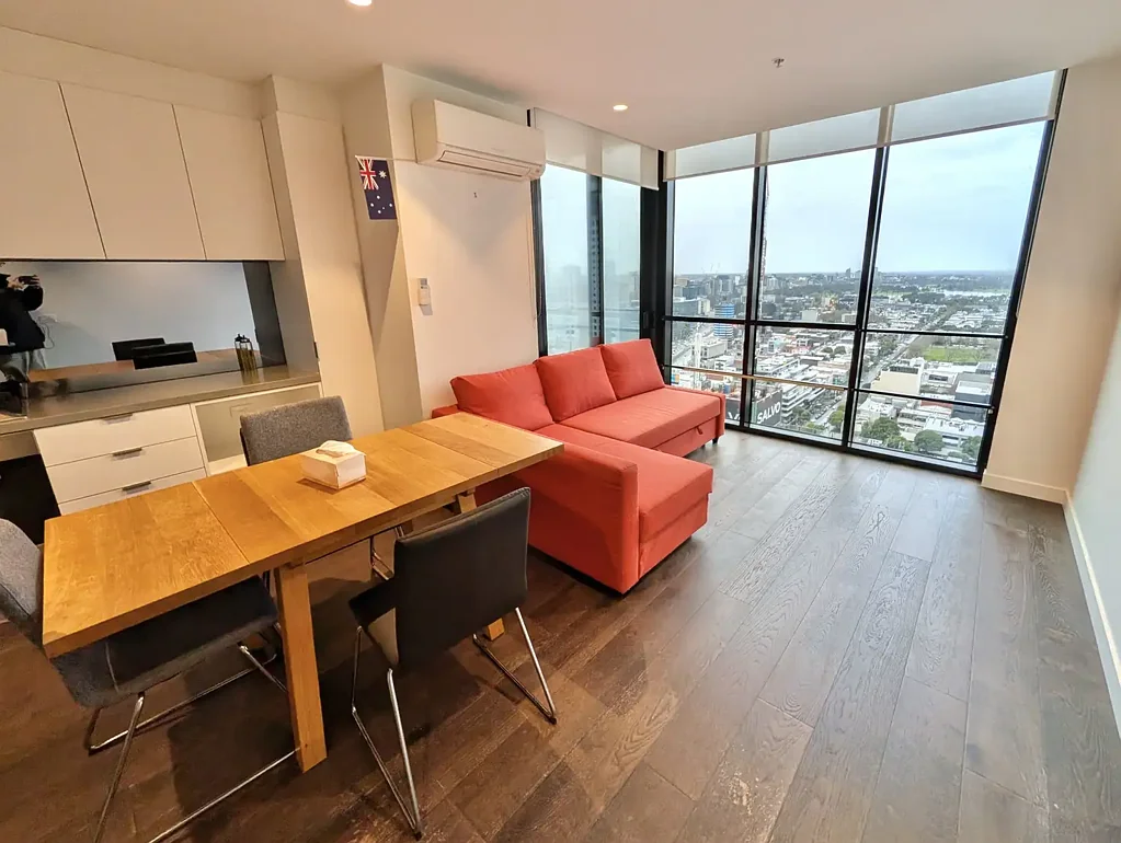 Modern 2-Bedroom Apartment with Premium Facilities in the Heart of Southbank